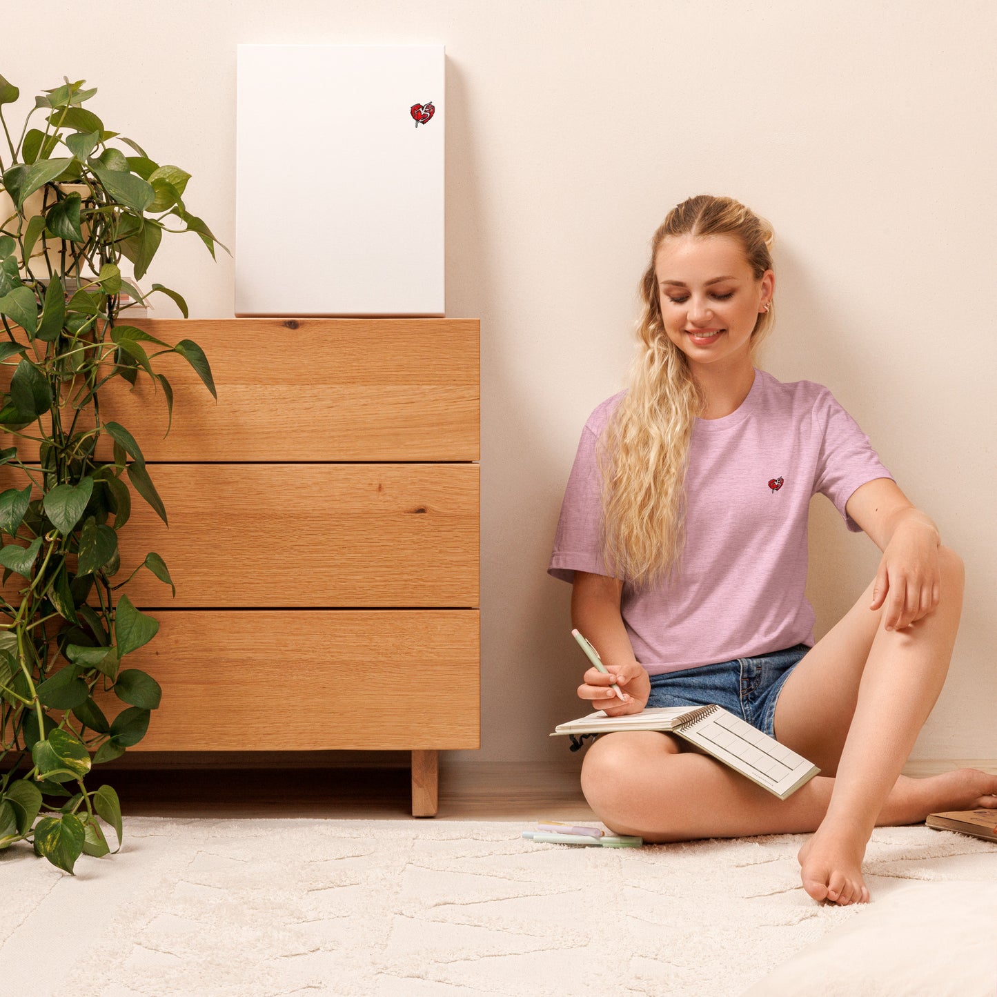 The London Shark Womens Classic T-Shirt