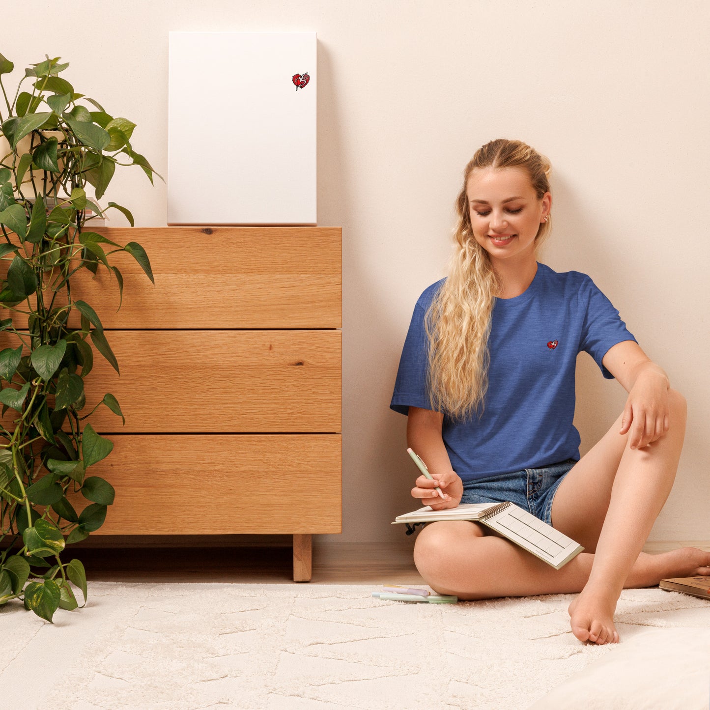 The London Shark Womens Classic T-Shirt