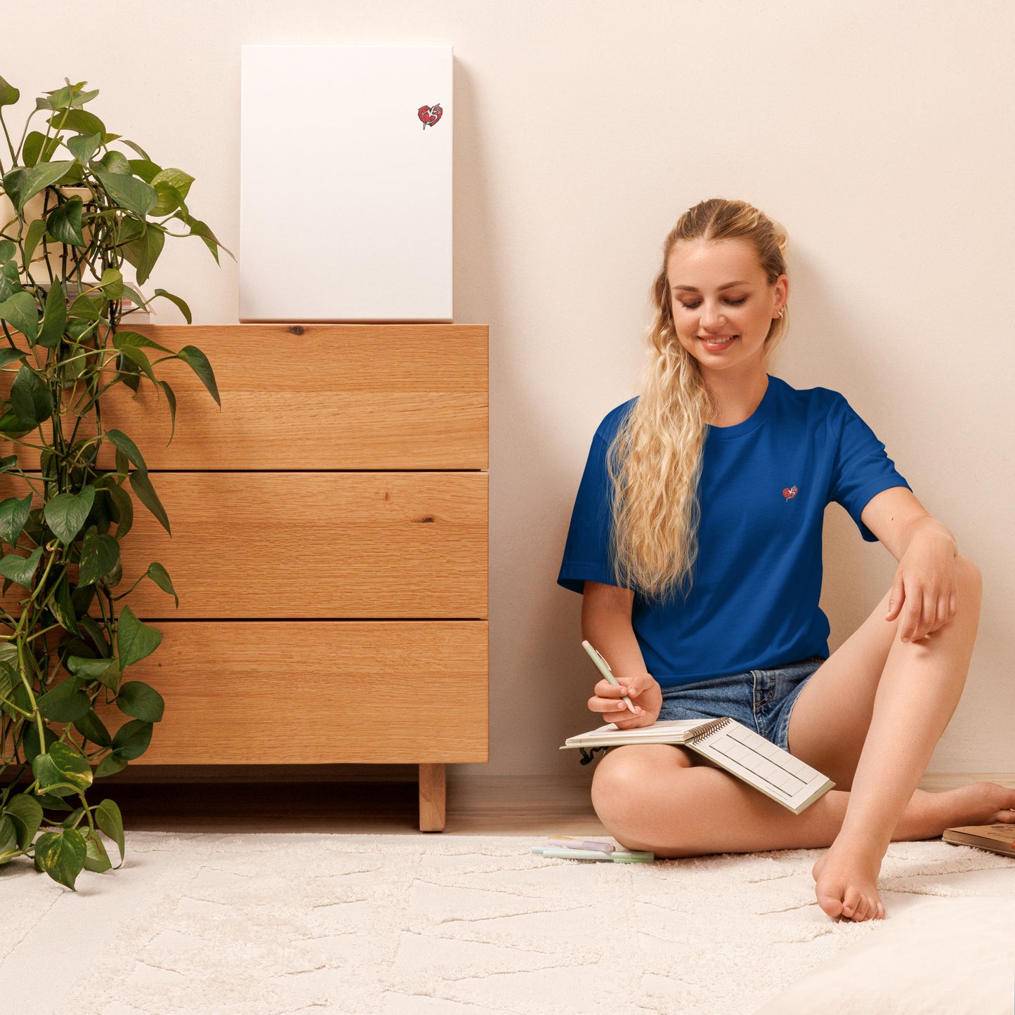 The London Shark Womens Classic T-Shirt