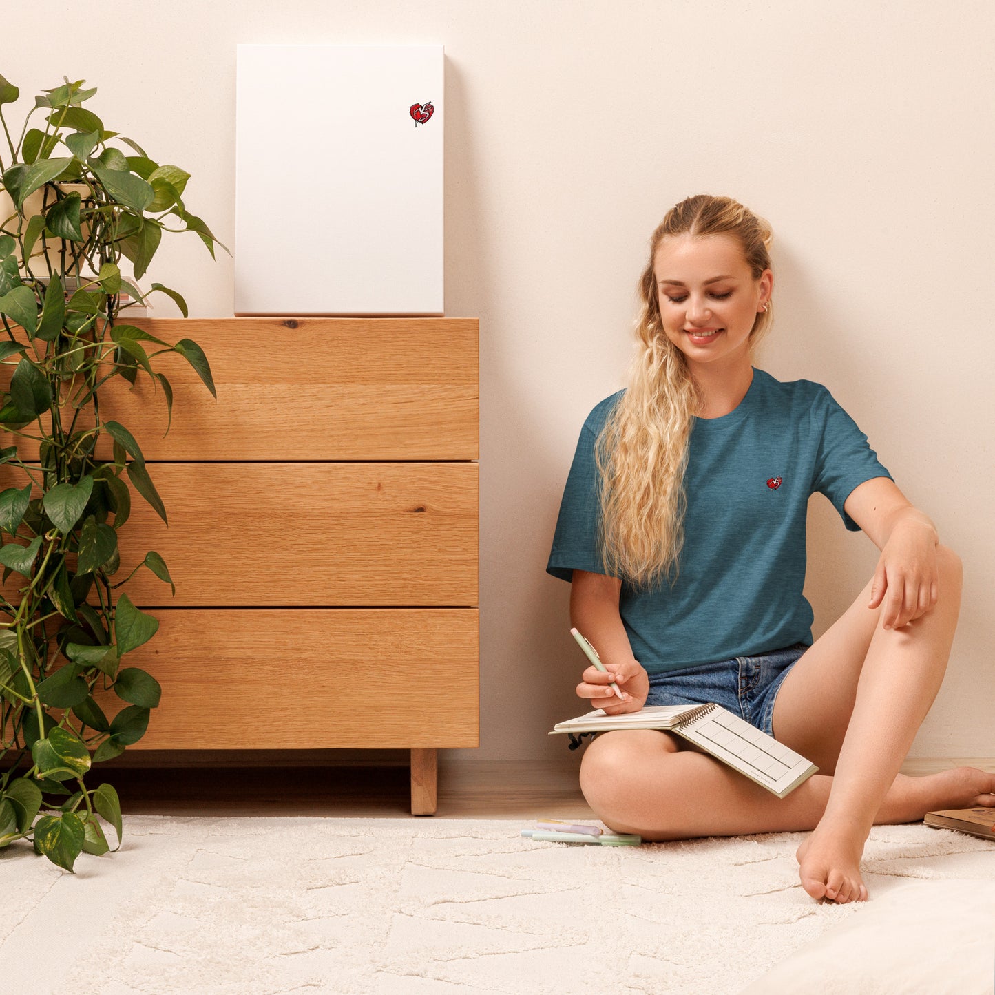 The London Shark Womens Classic T-Shirt